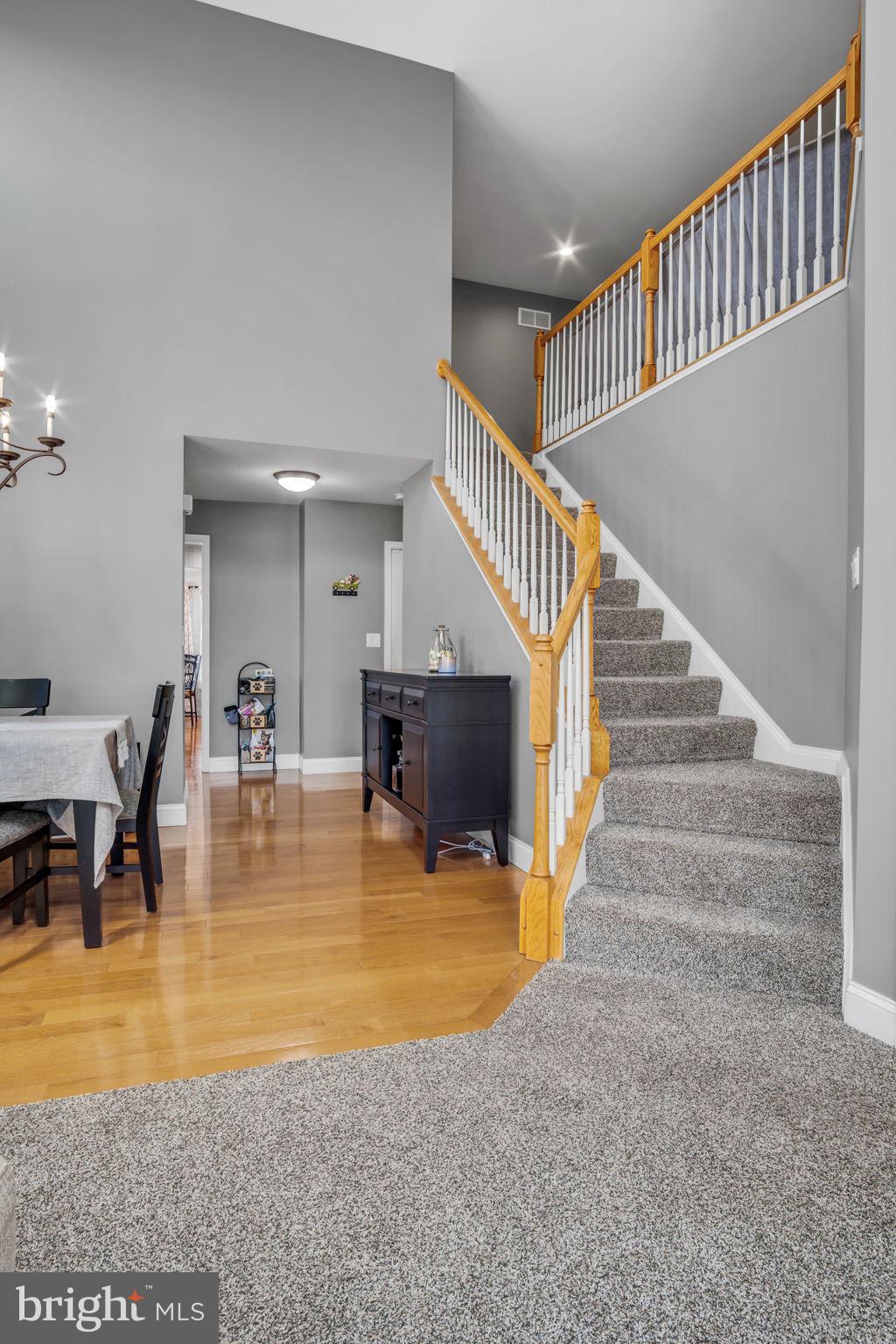 6209 AUTUMN VIEW DRIVE