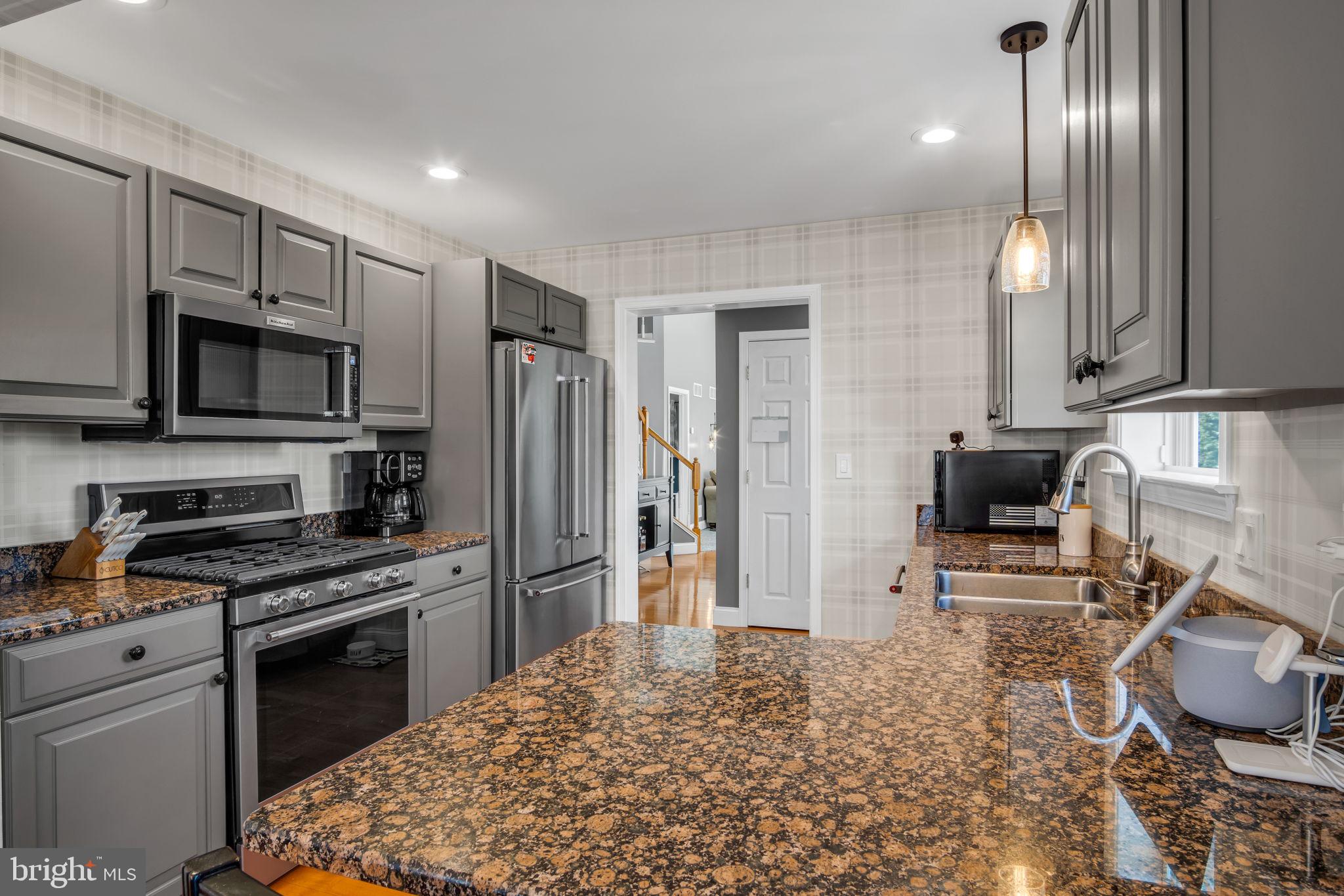 6209 AUTUMN VIEW DRIVE