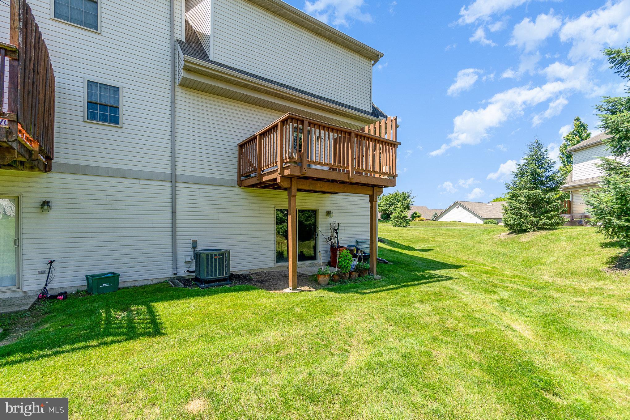 301 SADDLE RIDGE COURT