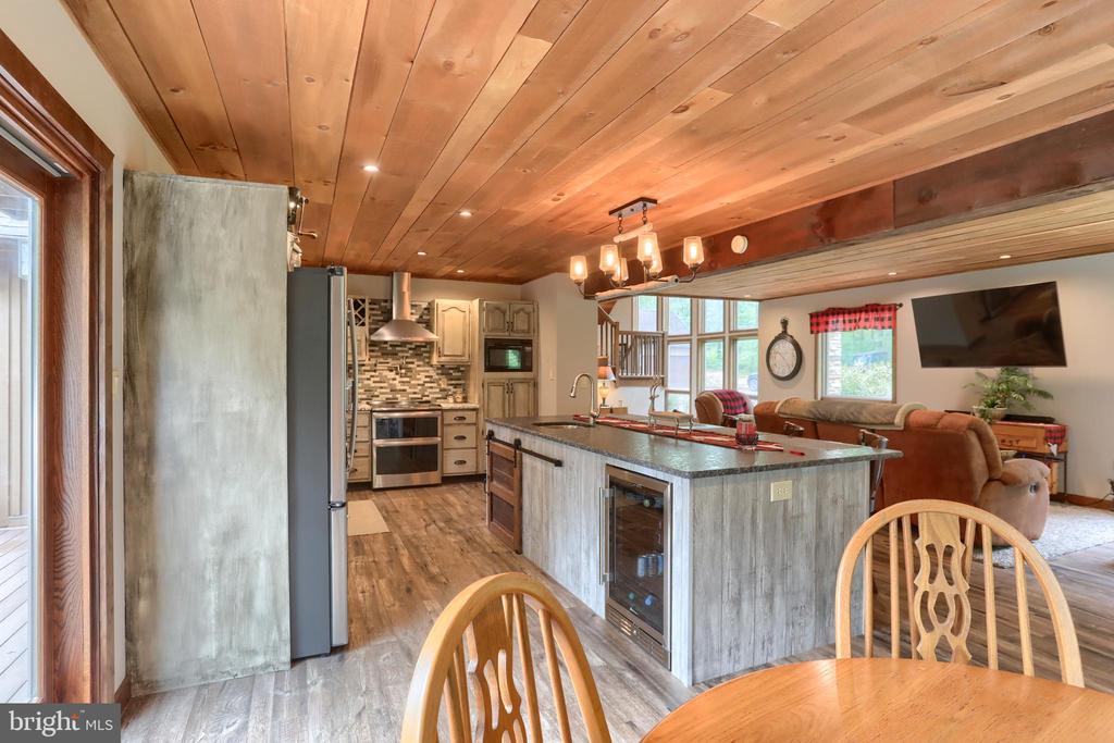 5056 RIDGE ROAD