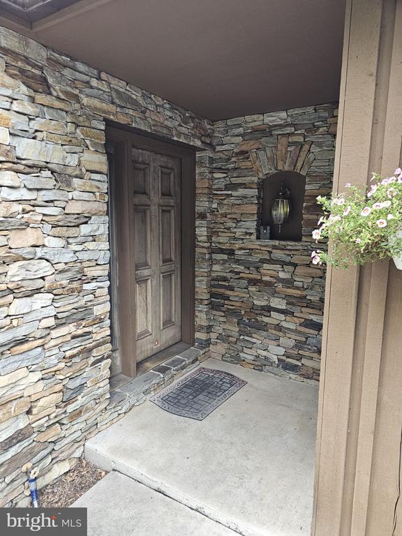 5056 RIDGE ROAD