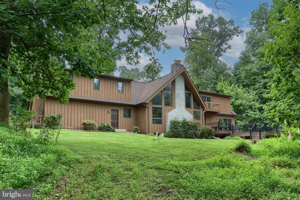 5056 RIDGE ROAD