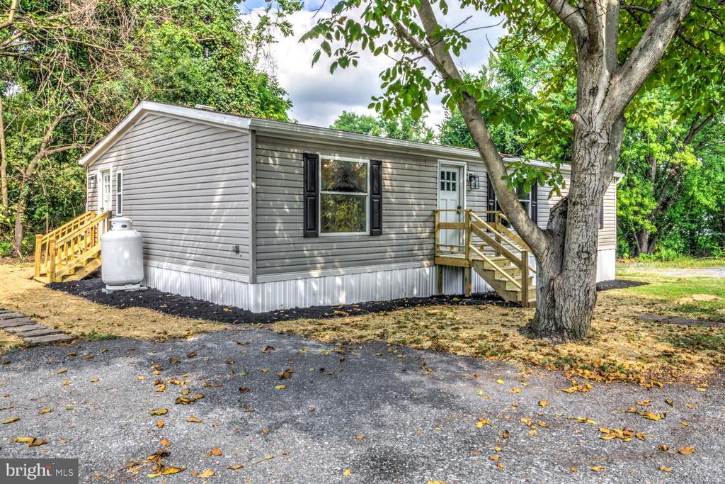 146 MCKINNEY LANE