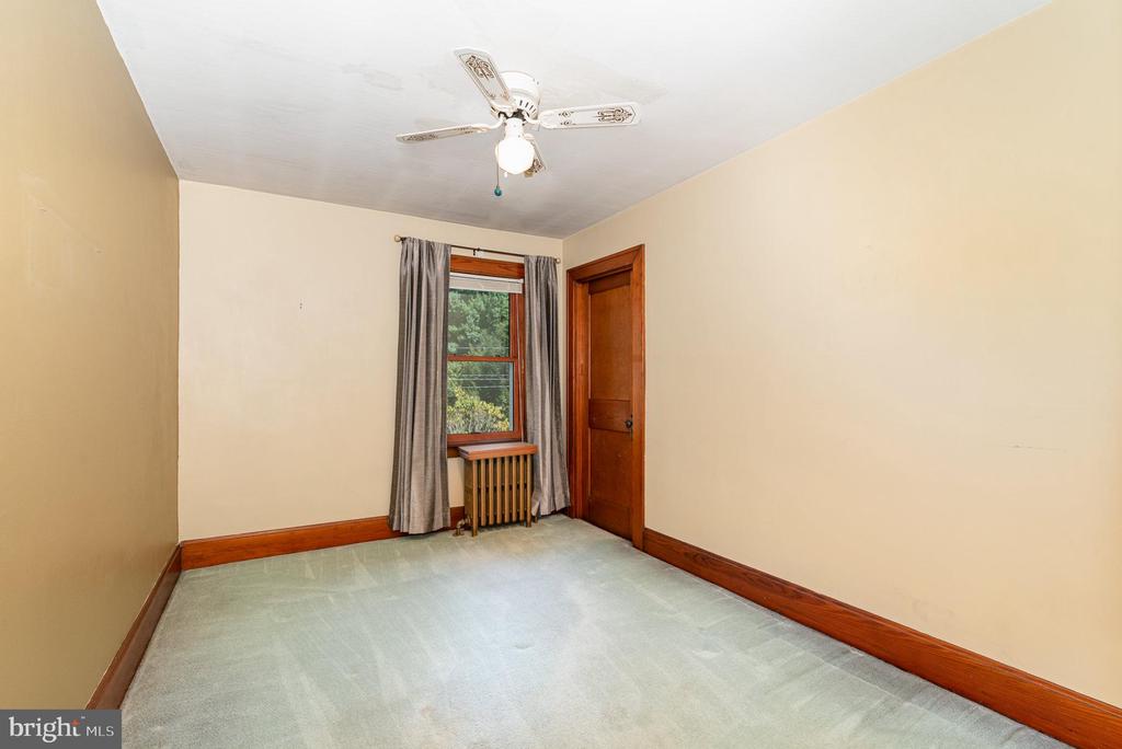 533 W HIGH STREET