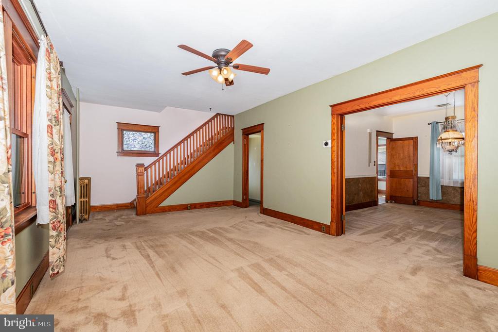 533 W HIGH STREET