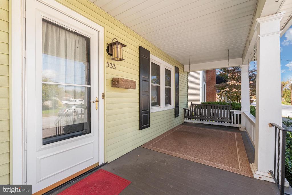 533 W HIGH STREET
