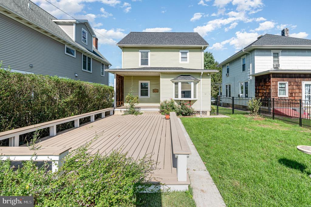 533 W HIGH STREET