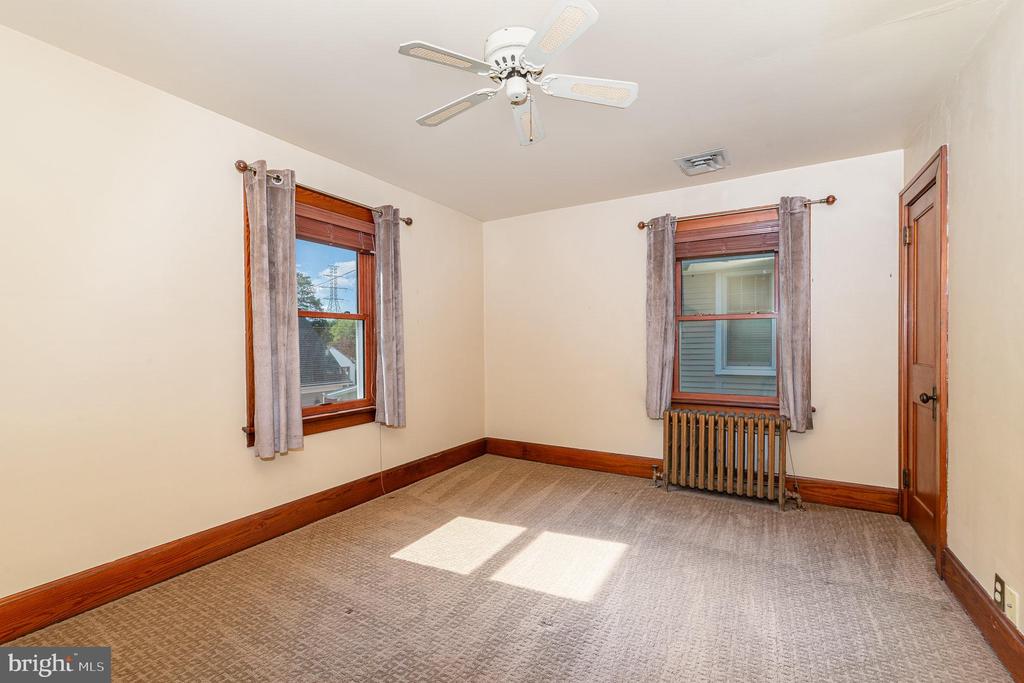 533 W HIGH STREET