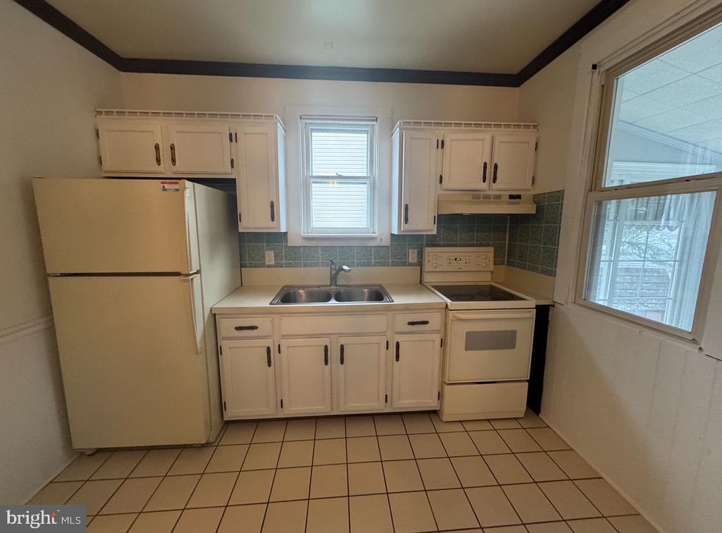 330 E HIGH STREET