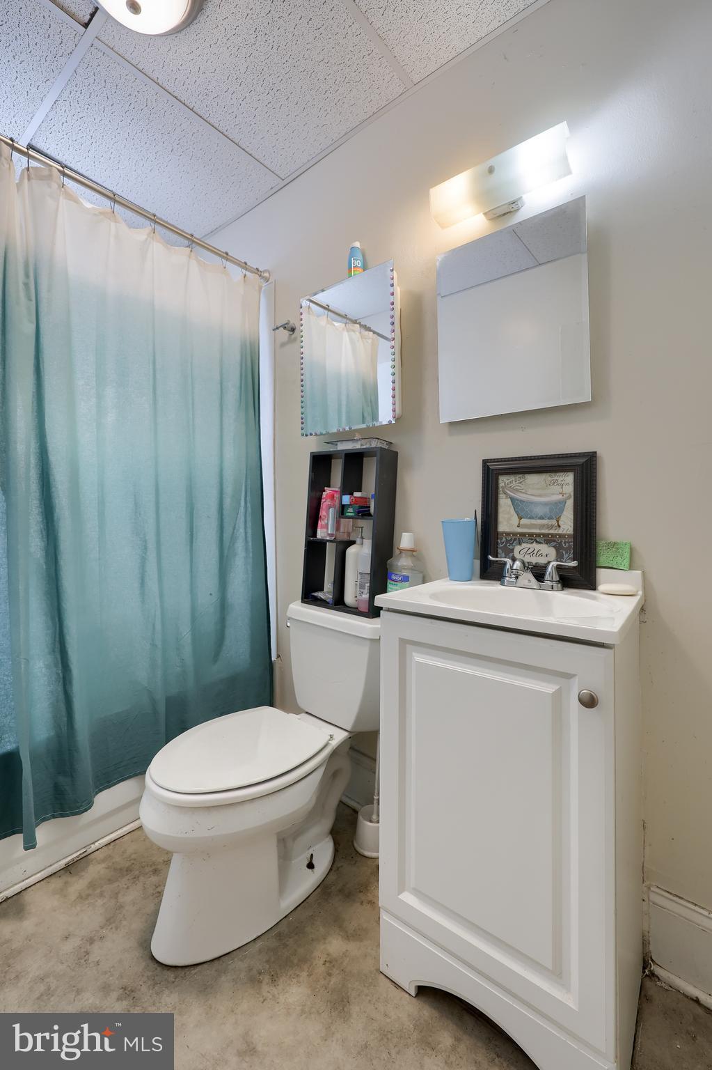 214 N HARRISBURG STREET