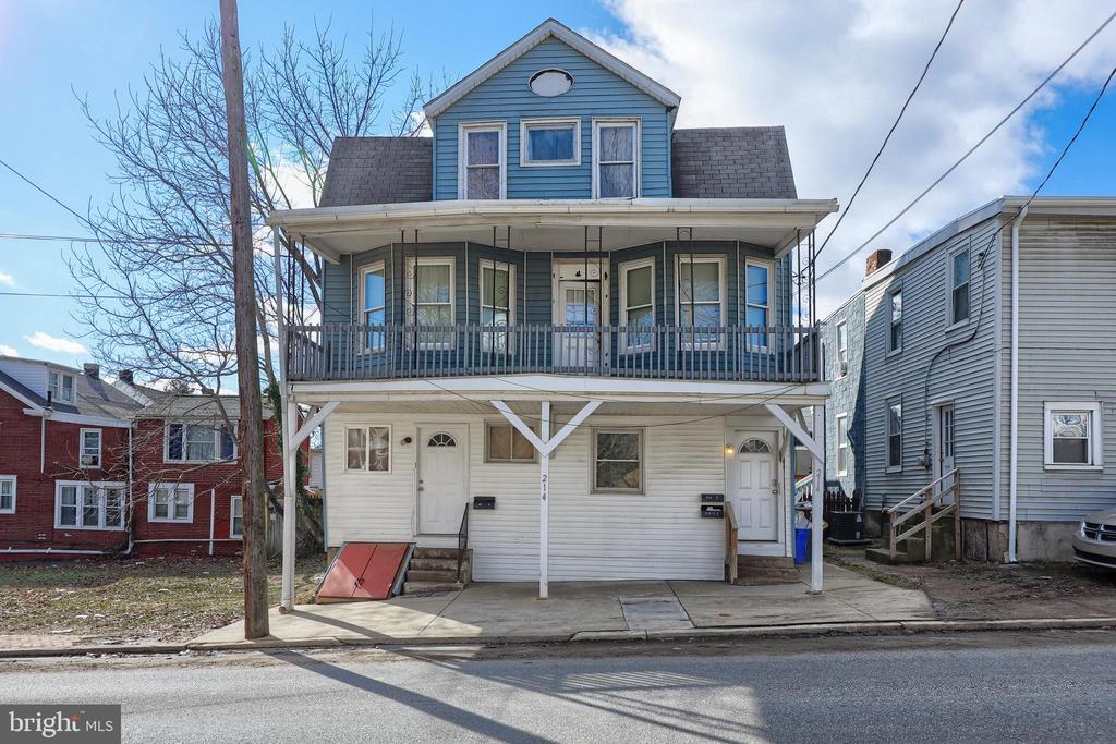 214 N HARRISBURG STREET
