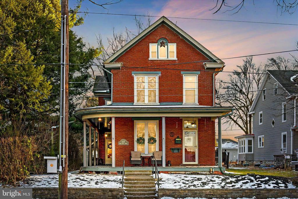 537 W MAIN STREET