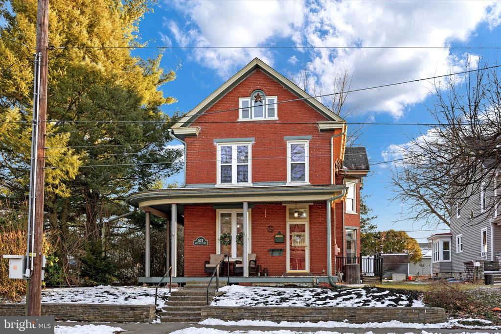 537 W MAIN STREET