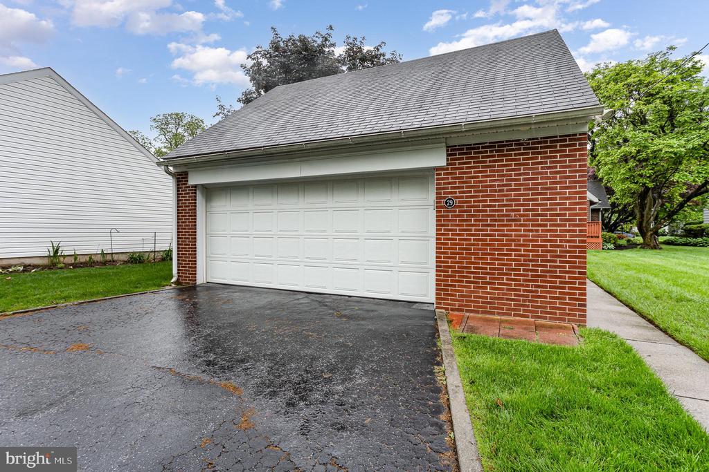 29 MAPLE AVENUE