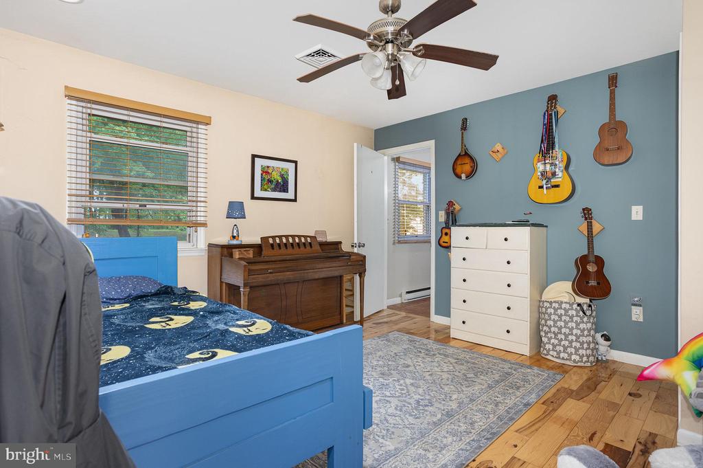 700 LONGVIEW DRIVE