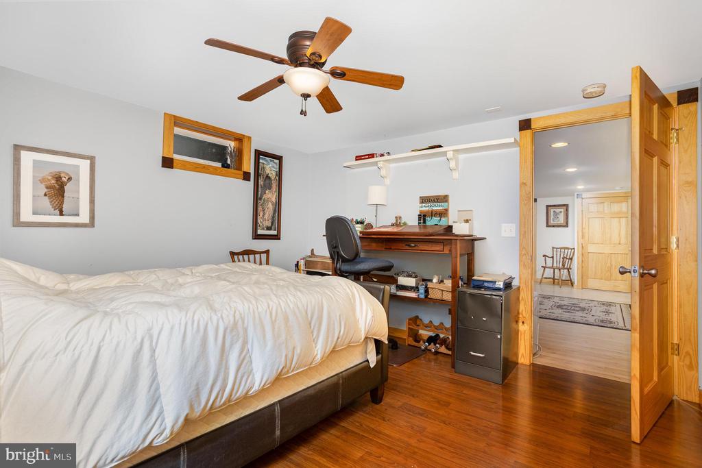700 LONGVIEW DRIVE