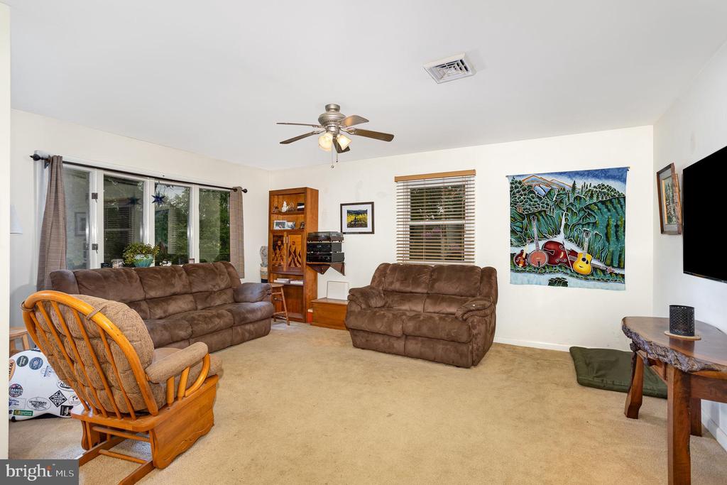 700 LONGVIEW DRIVE
