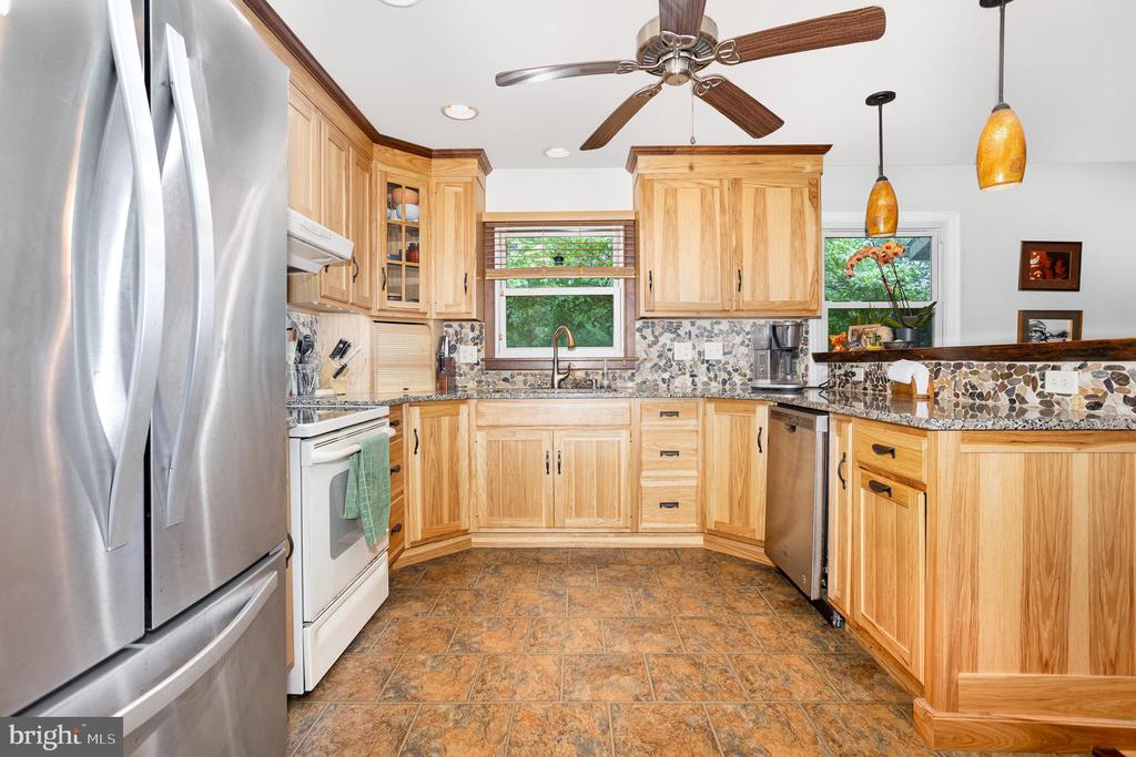 700 LONGVIEW DRIVE