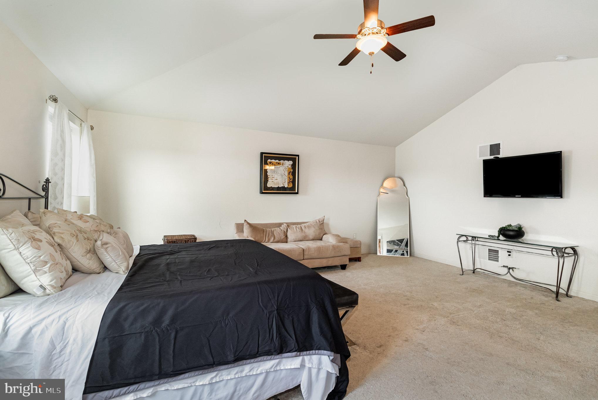 1808 CAMEO COURT