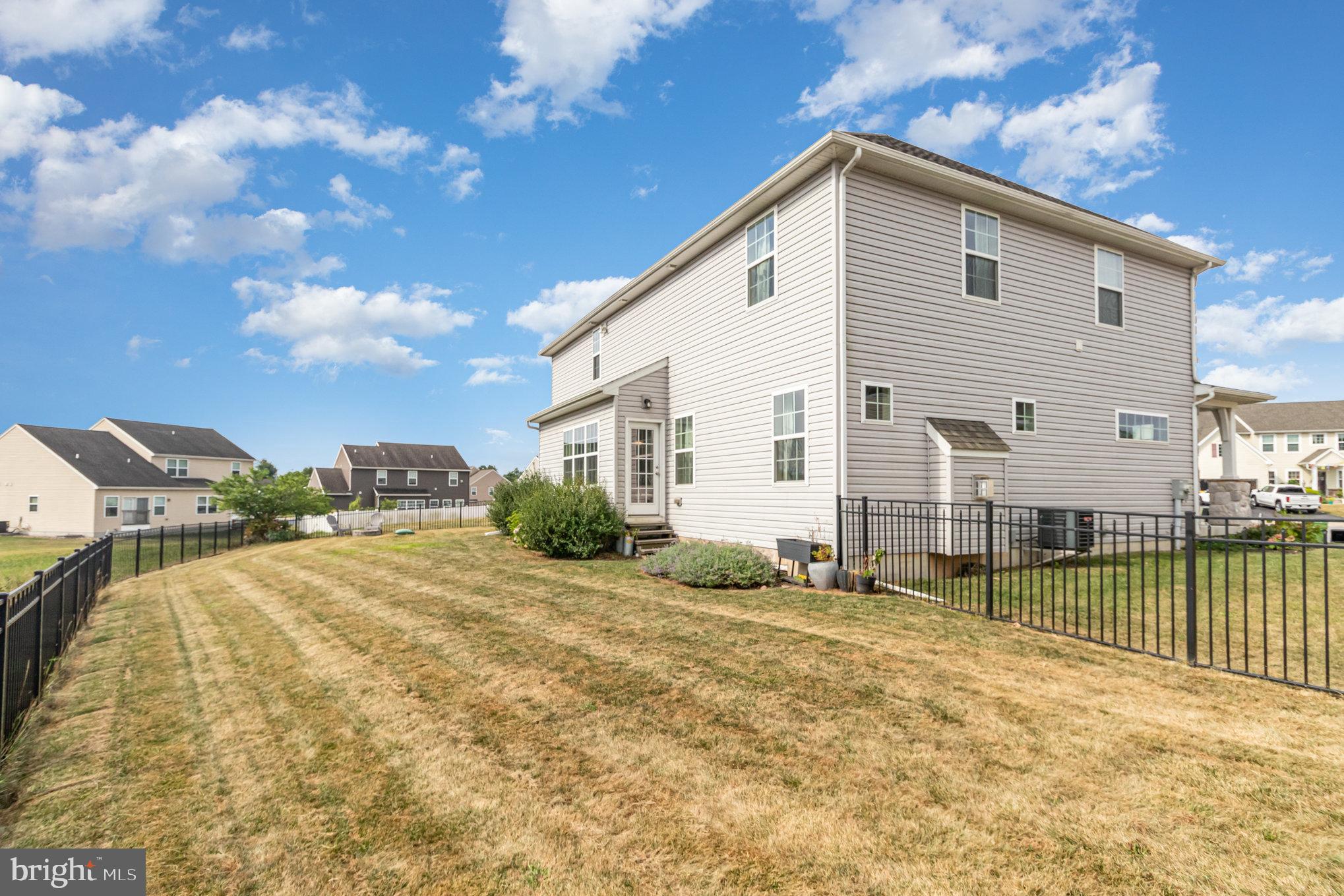 1808 CAMEO COURT