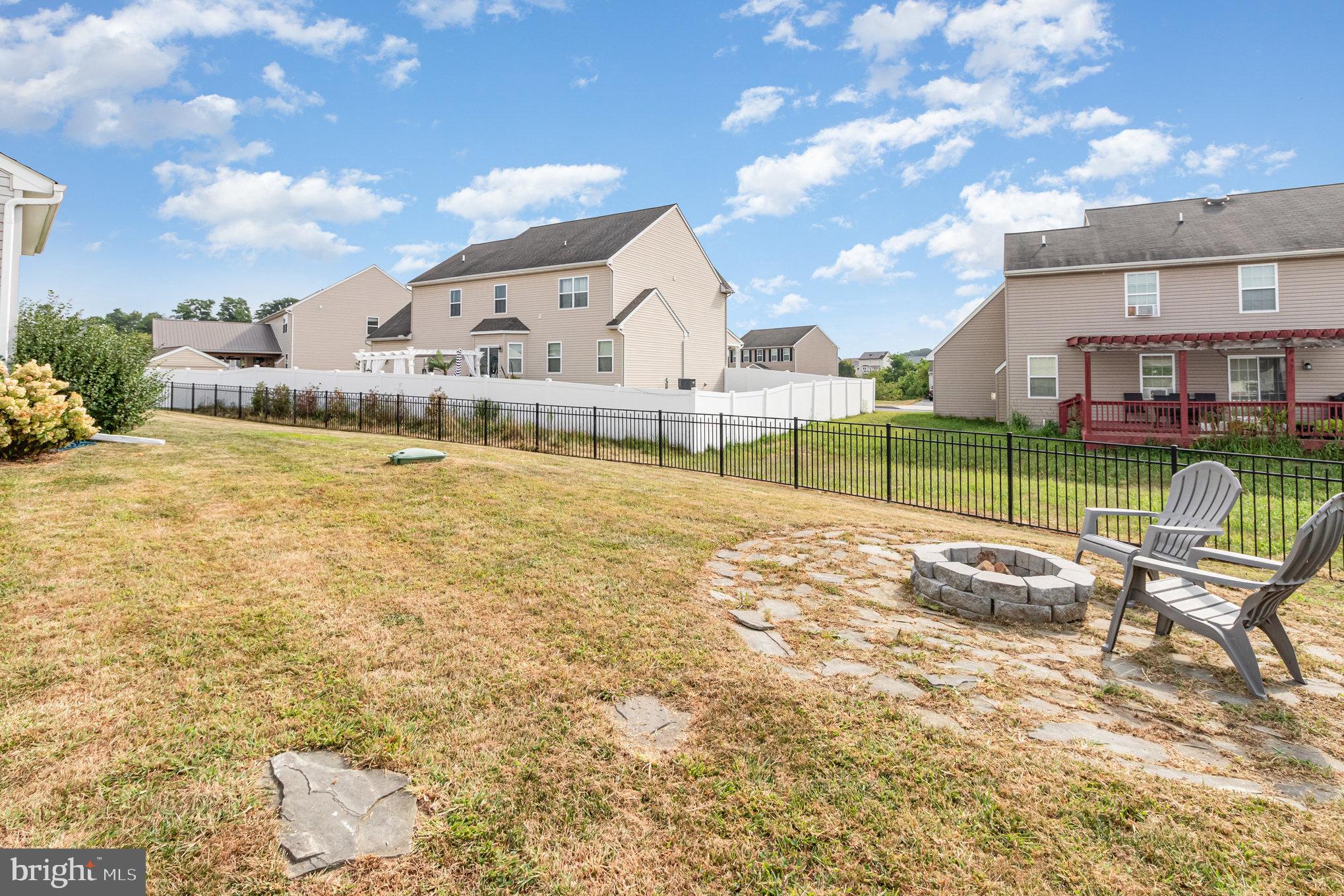 1808 CAMEO COURT