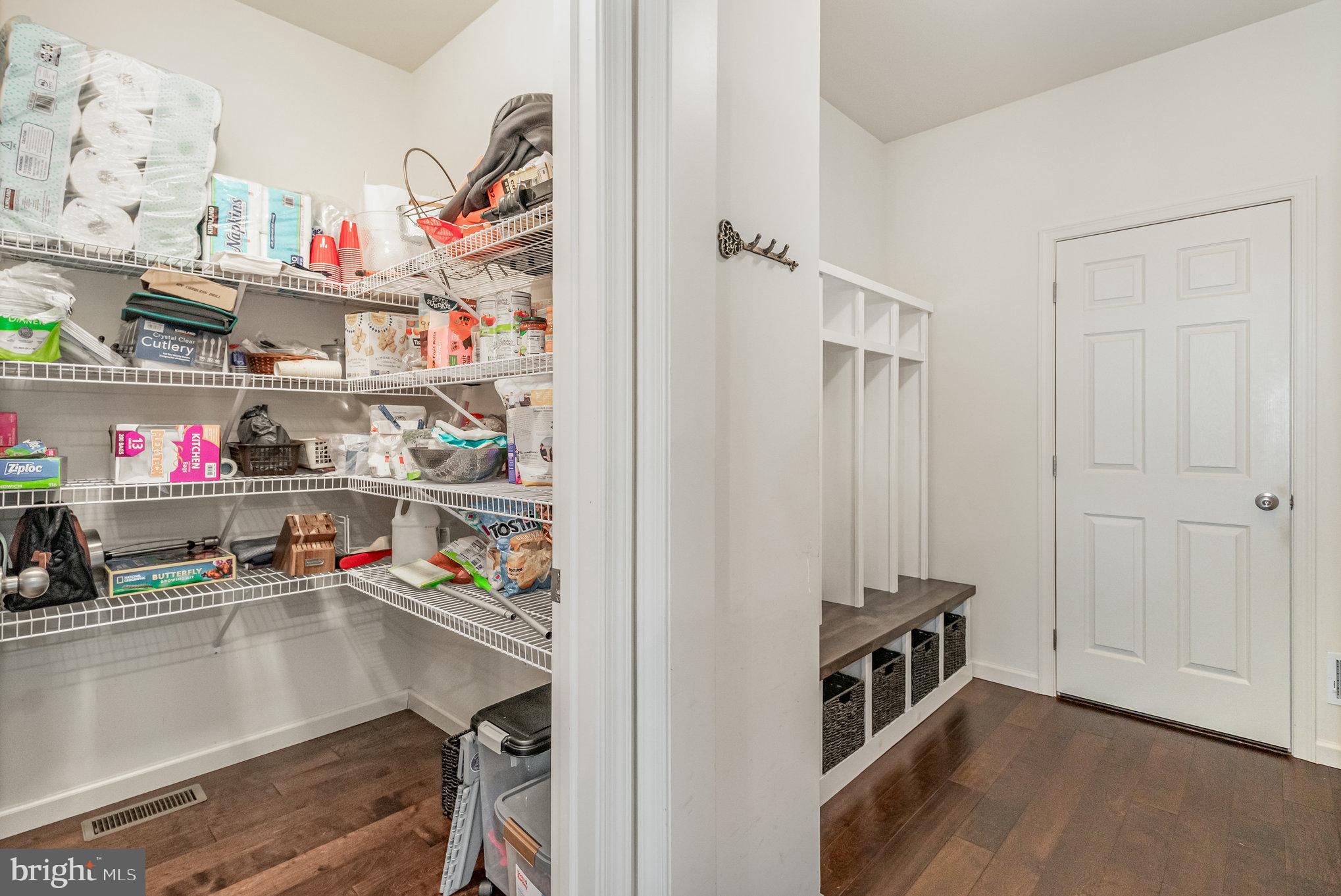 1808 CAMEO COURT