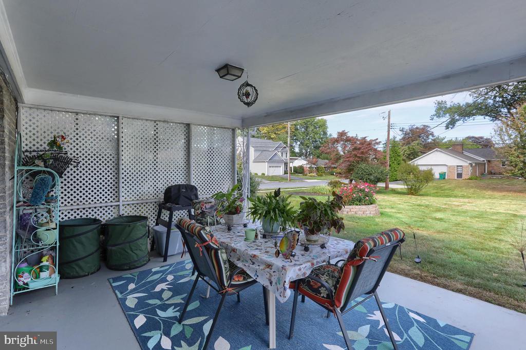 81 LOCUST AVENUE