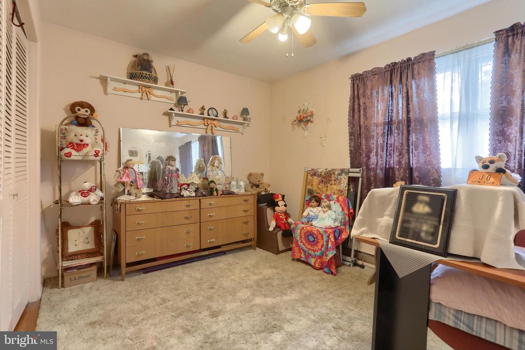 81 LOCUST AVENUE