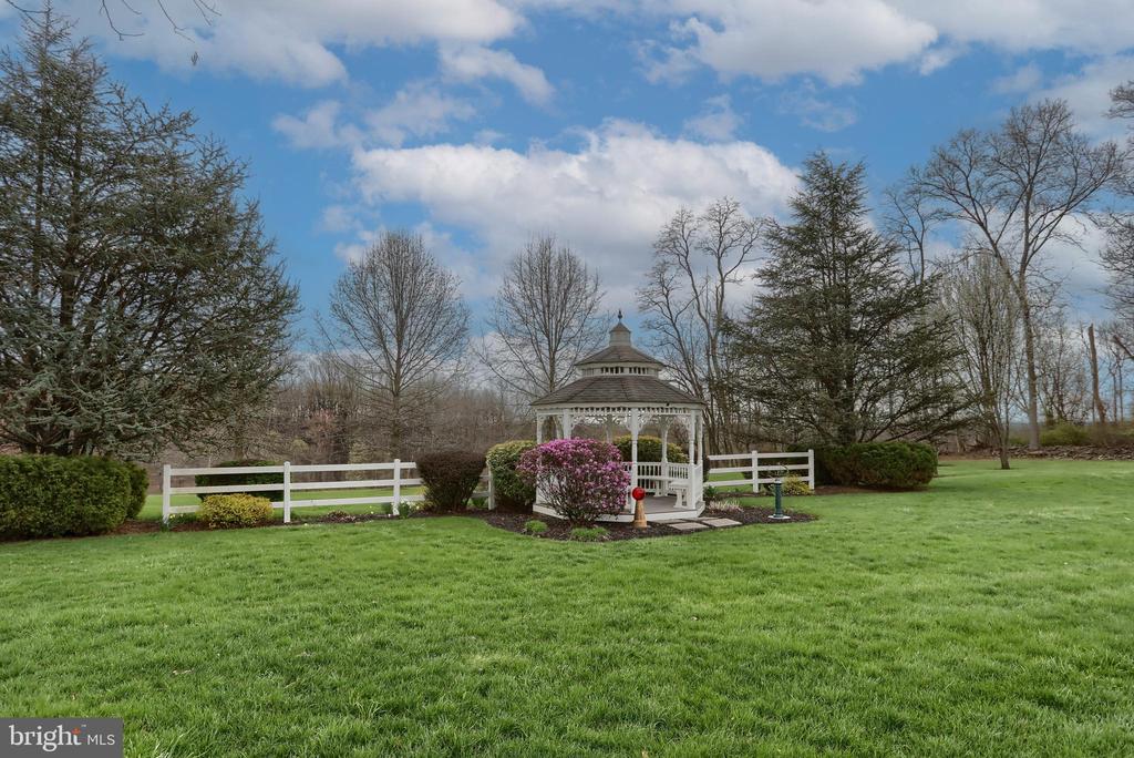6516 SCHOOLHOUSE ROAD