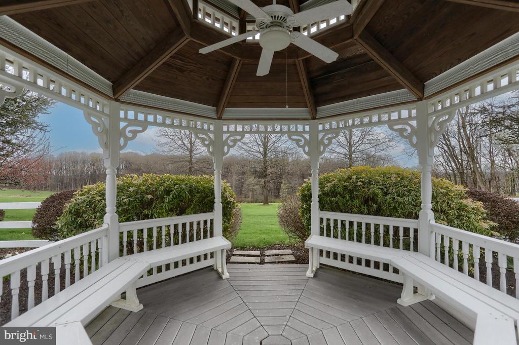 6516 SCHOOLHOUSE ROAD