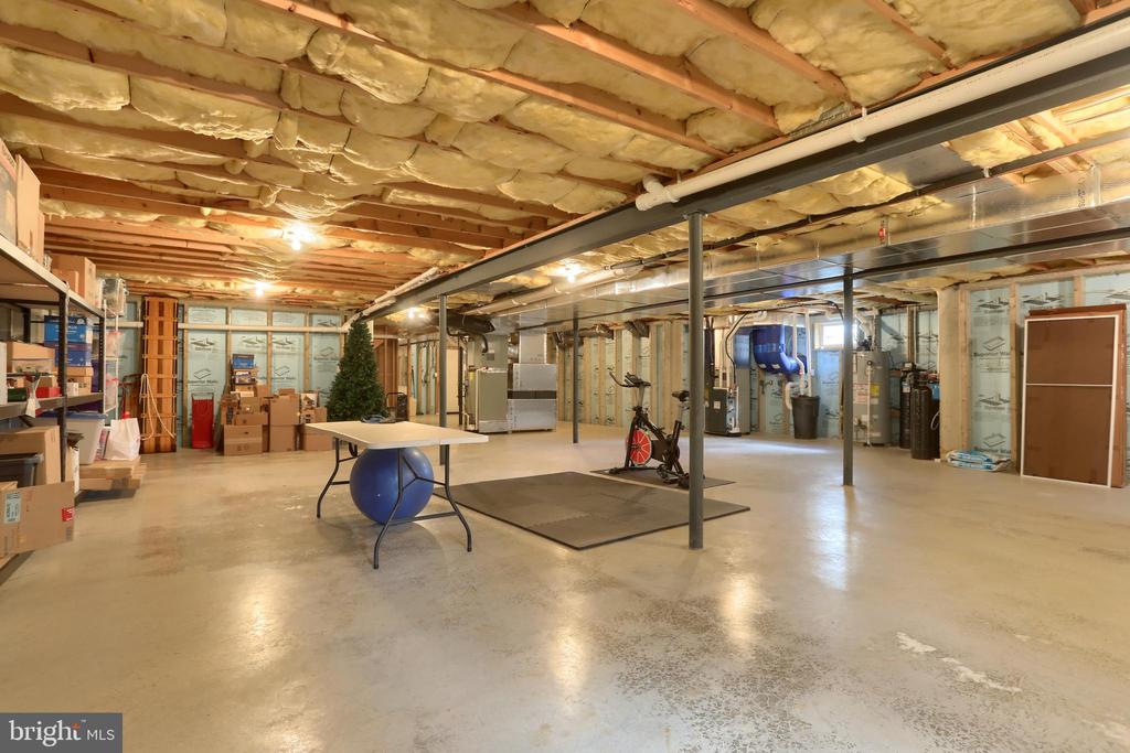 6516 SCHOOLHOUSE ROAD