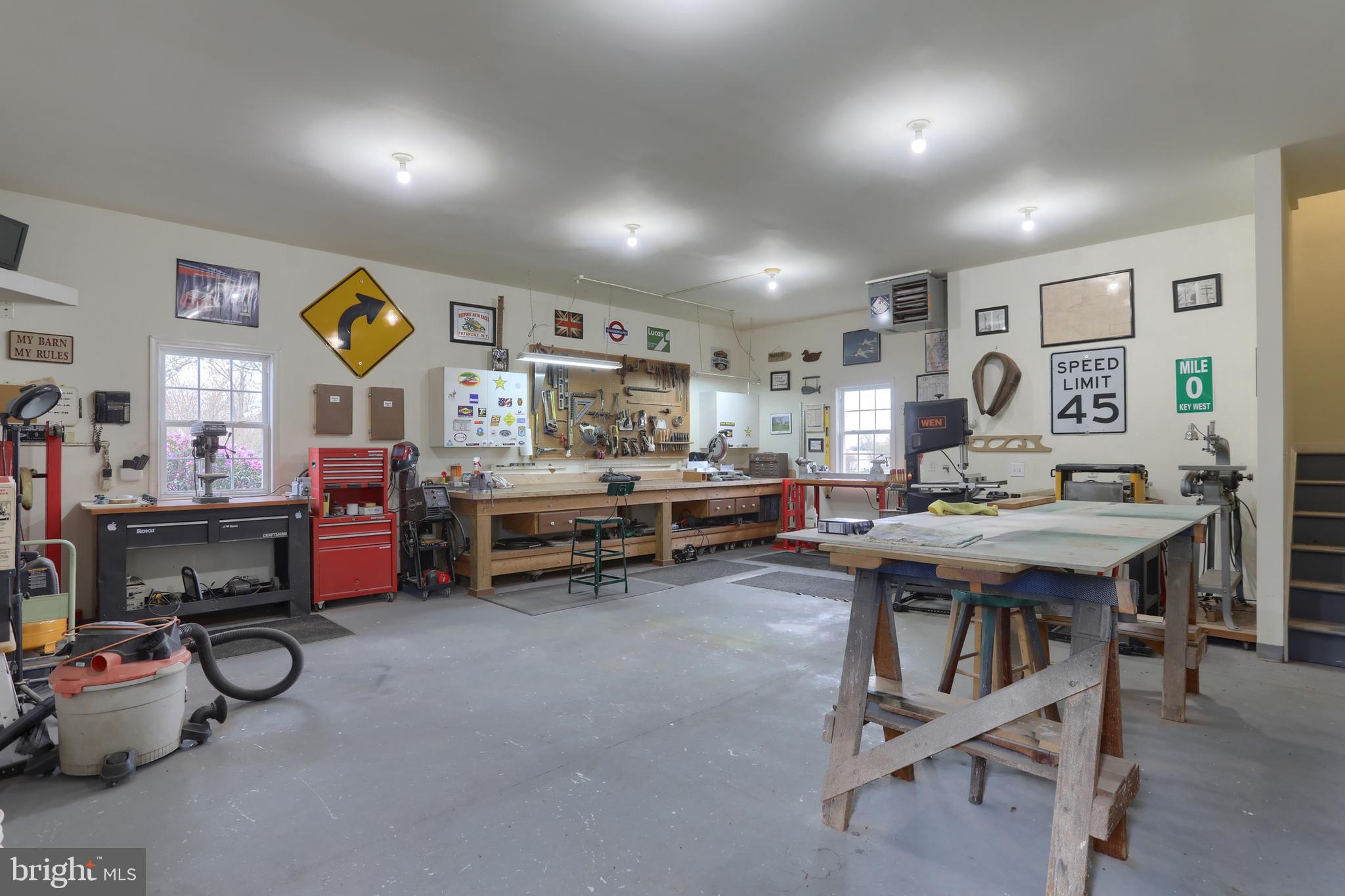 6516 SCHOOLHOUSE ROAD