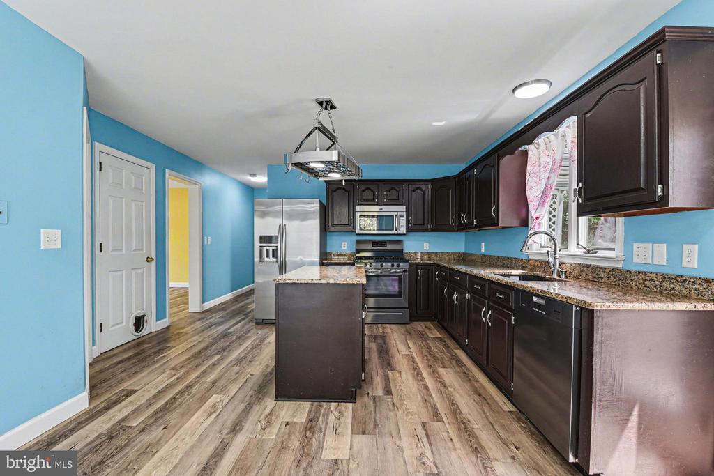 1242 JILL DRIVE