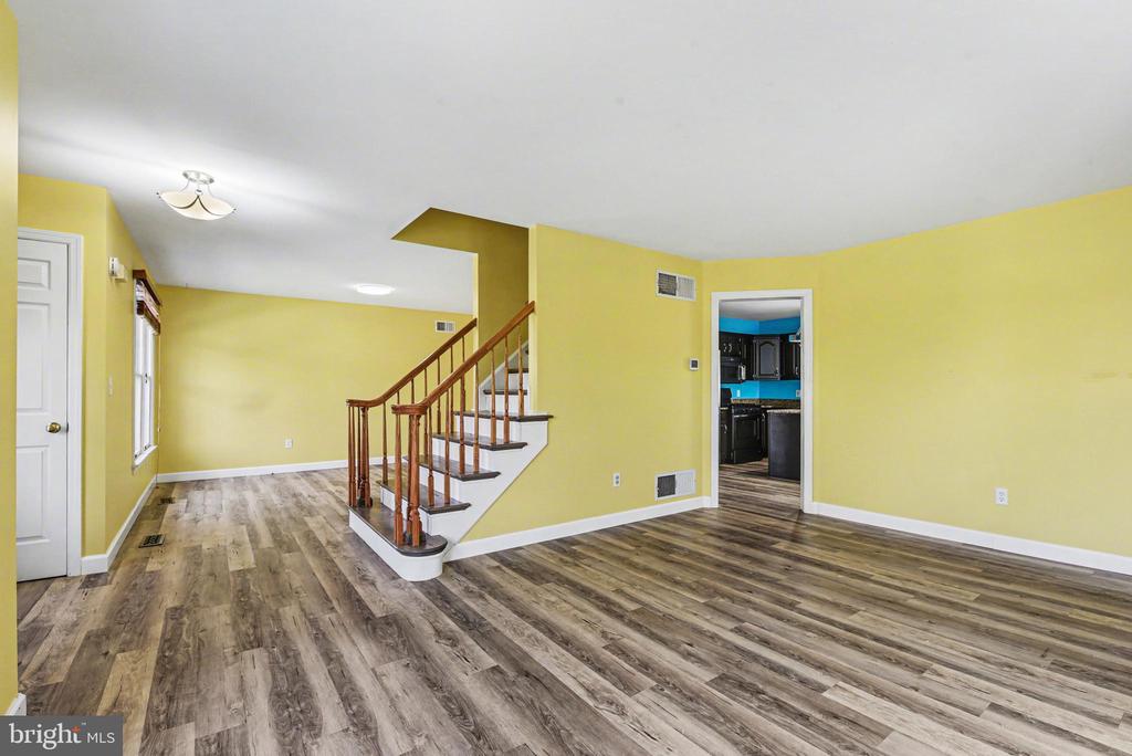 1242 JILL DRIVE