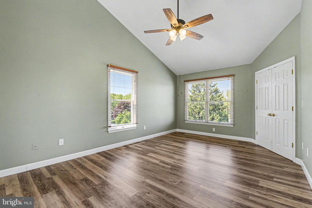 1242 JILL DRIVE