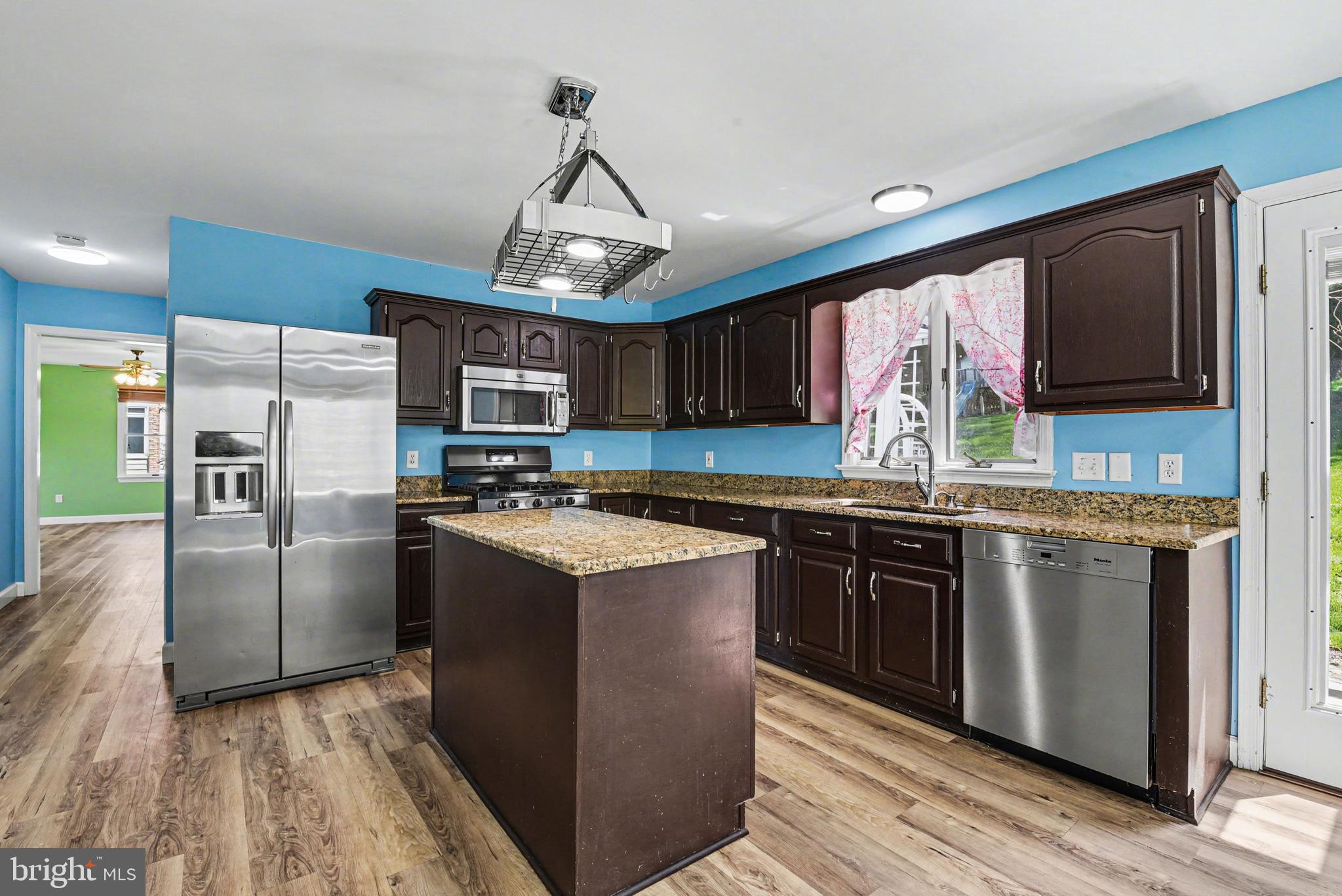 1242 JILL DRIVE