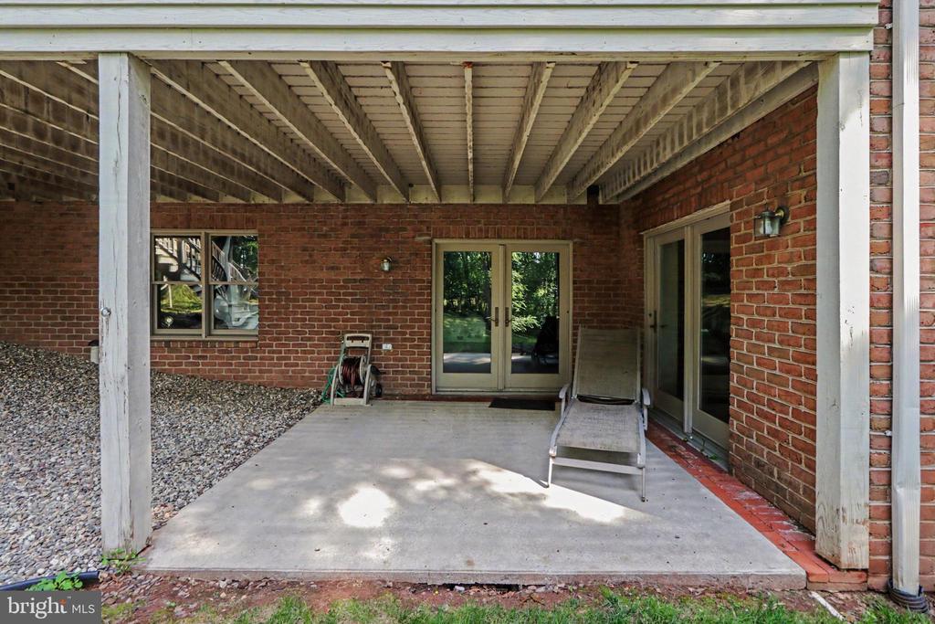 20 WHITE PINE DRIVE