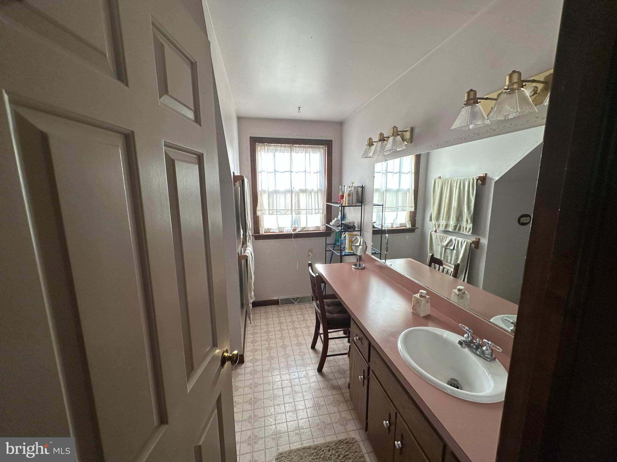 425 SUNRISE BOULEVARD