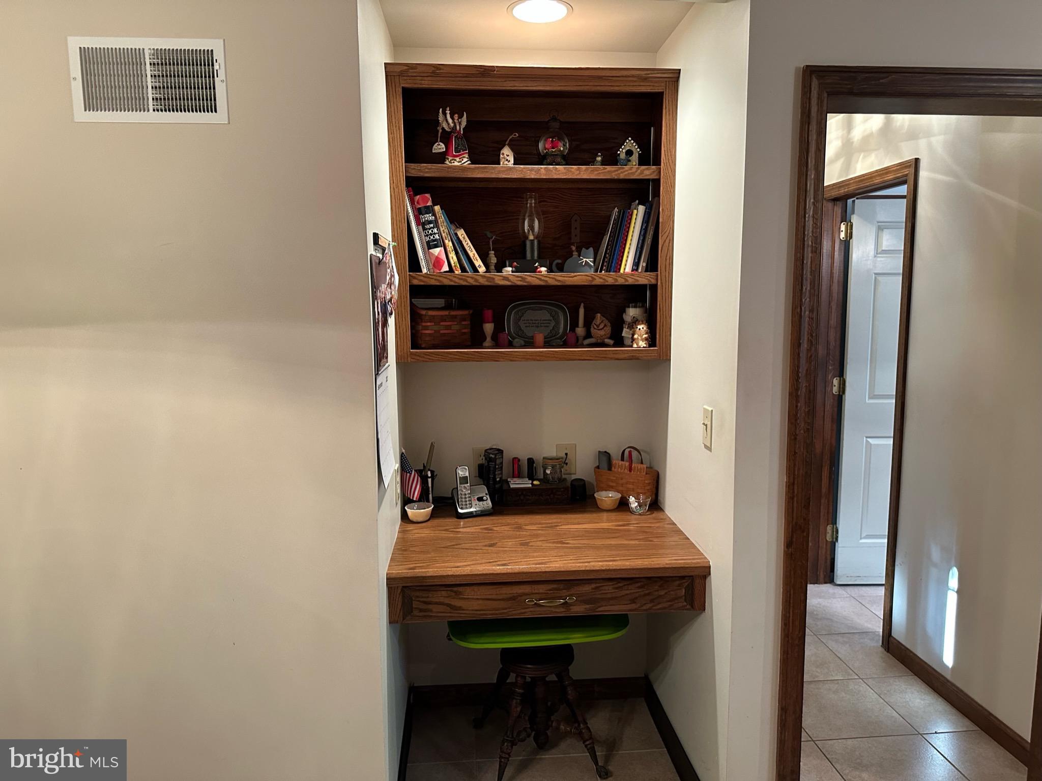 425 SUNRISE BOULEVARD