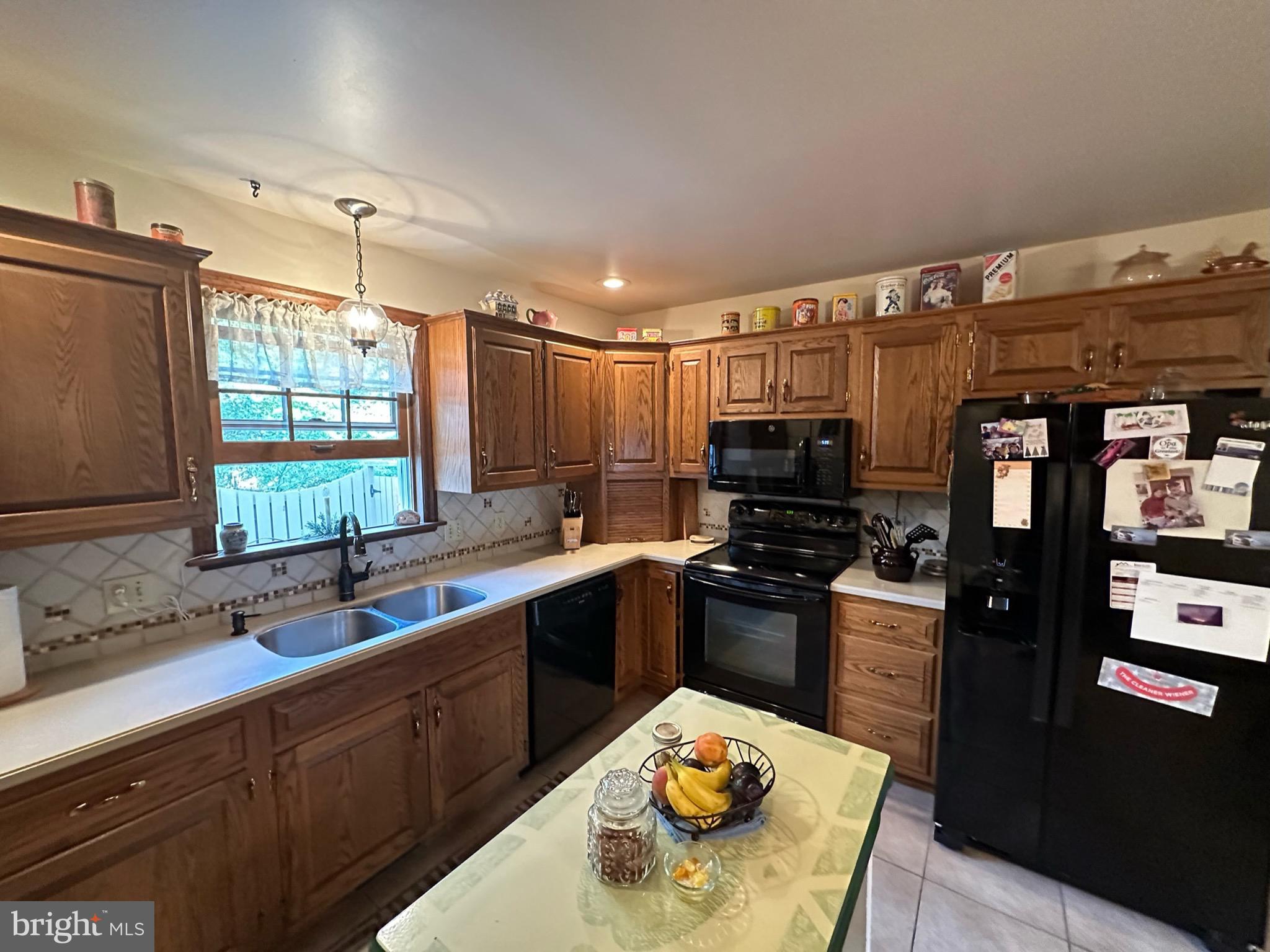 425 SUNRISE BOULEVARD