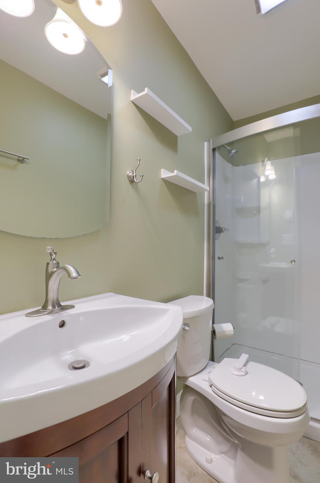 8208 ELIZABETHTOWN RD