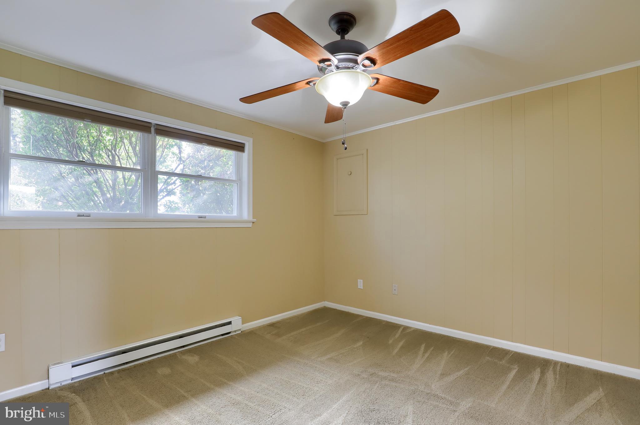 8208 ELIZABETHTOWN RD