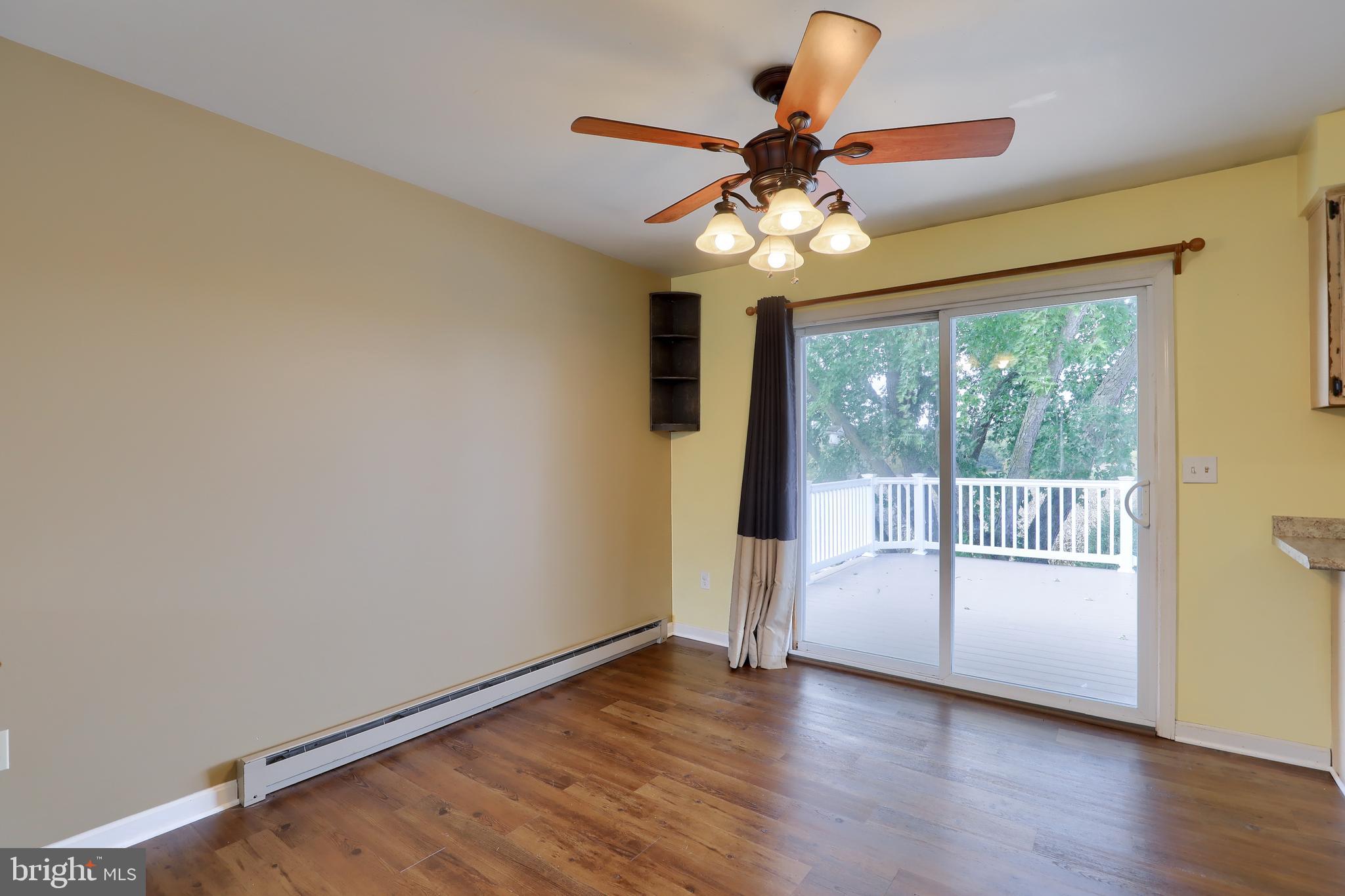 8208 ELIZABETHTOWN RD