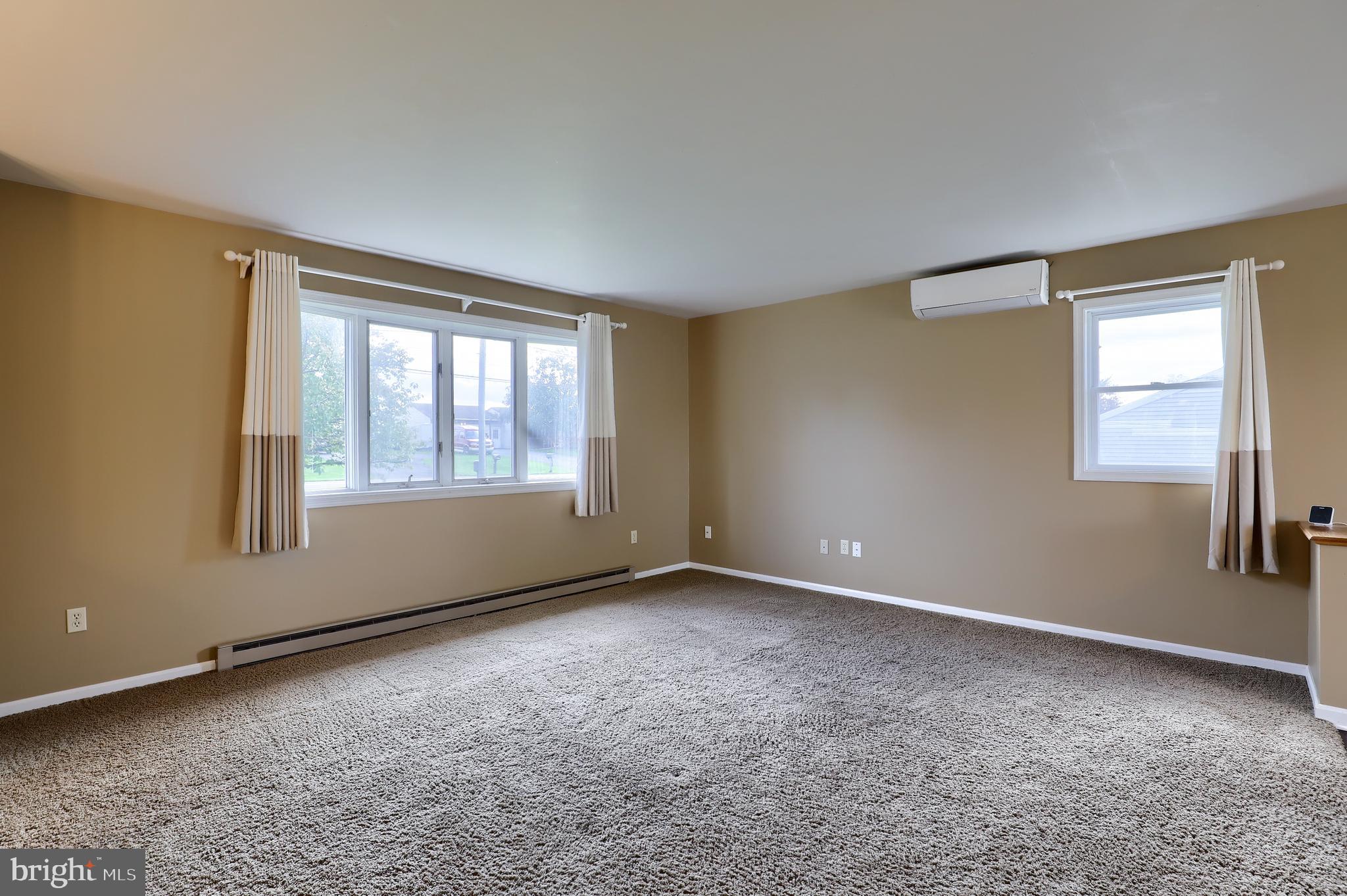 8208 ELIZABETHTOWN RD