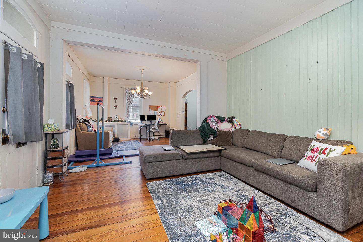 79 - 81 N Charlotte St