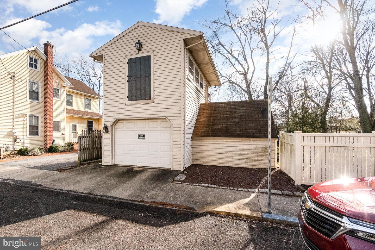 79 - 81 N Charlotte St