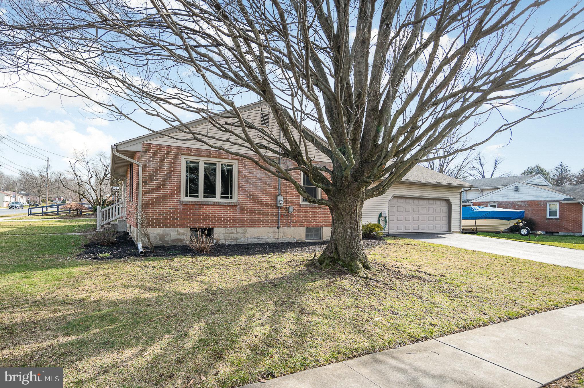 700 S MOUNT JOY STREET