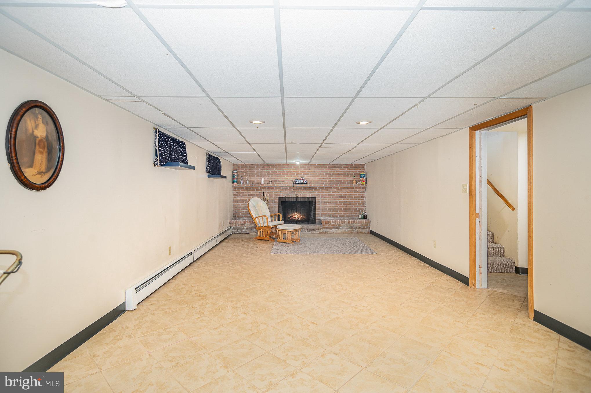 700 S MOUNT JOY STREET