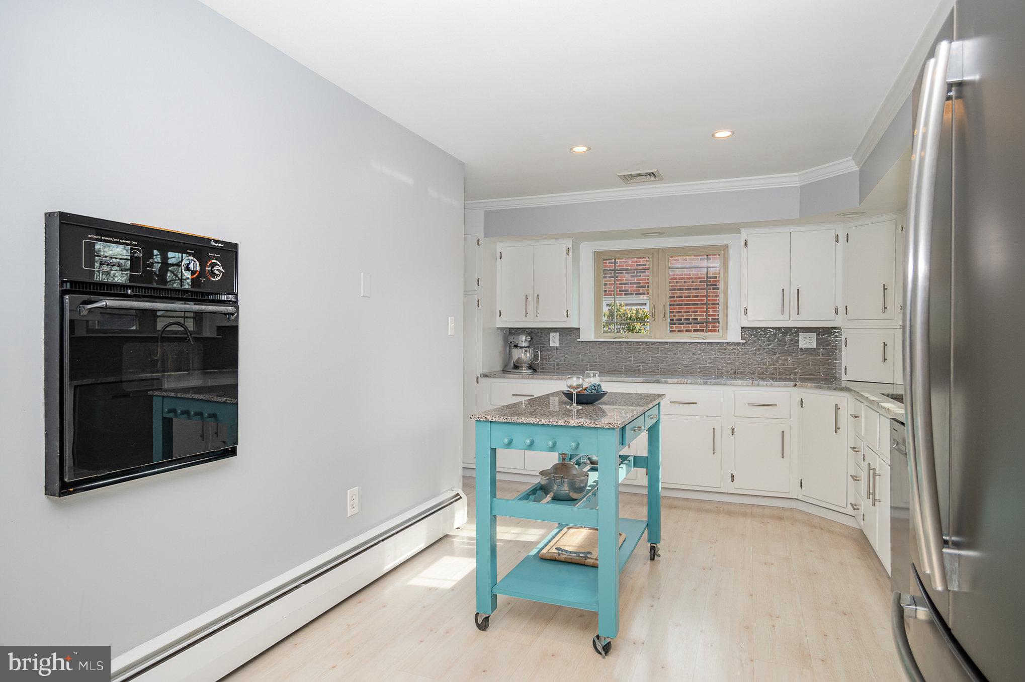 700 S MOUNT JOY STREET