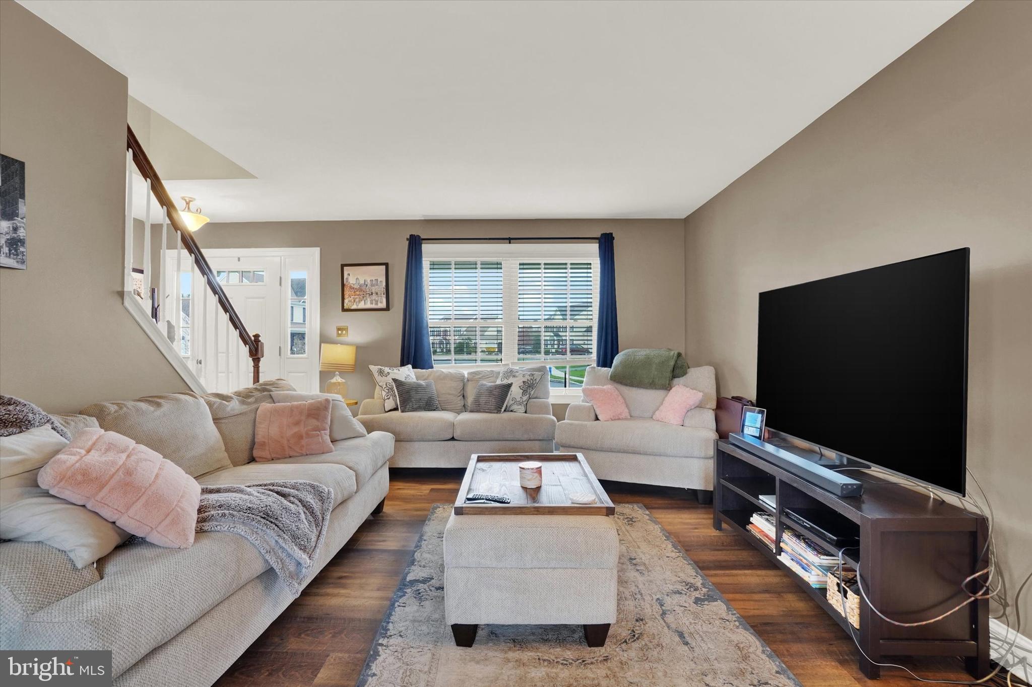 718 ARBOR ROSE AVENUE